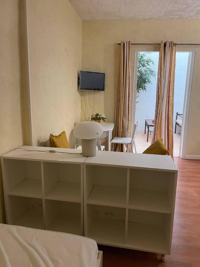 Studio N•2 Avec Patio En Plein Coeur De La Ville Bagnères-de-Bigorre المظهر الخارجي الصورة