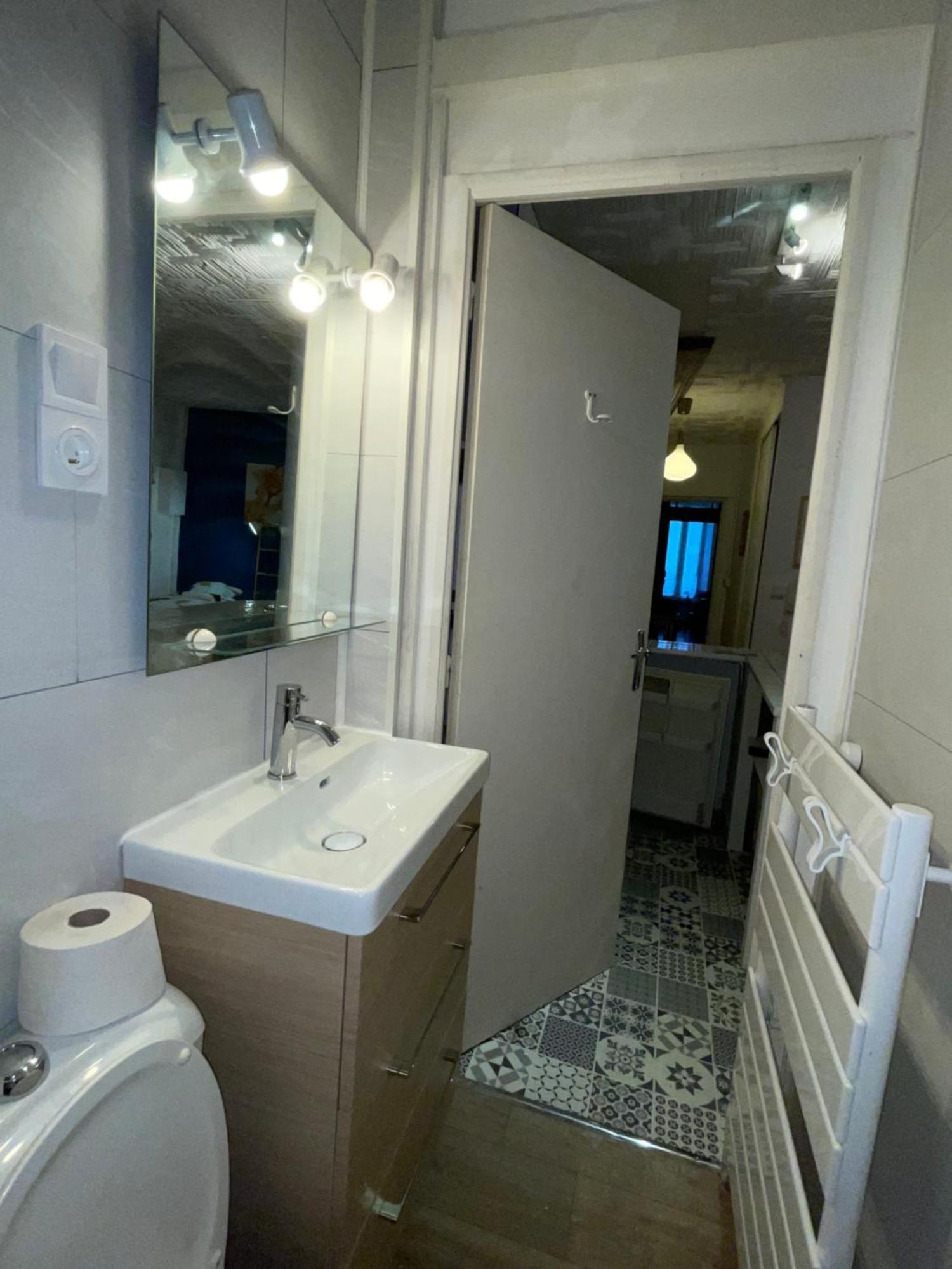 Studio N•2 Avec Patio En Plein Coeur De La Ville Bagnères-de-Bigorre المظهر الخارجي الصورة